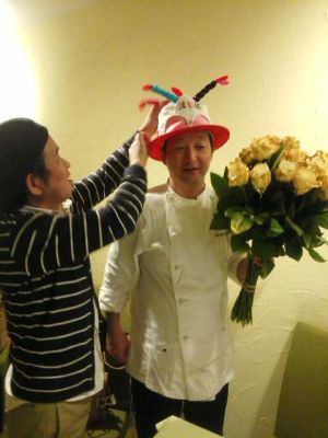 kei con rose.jpg